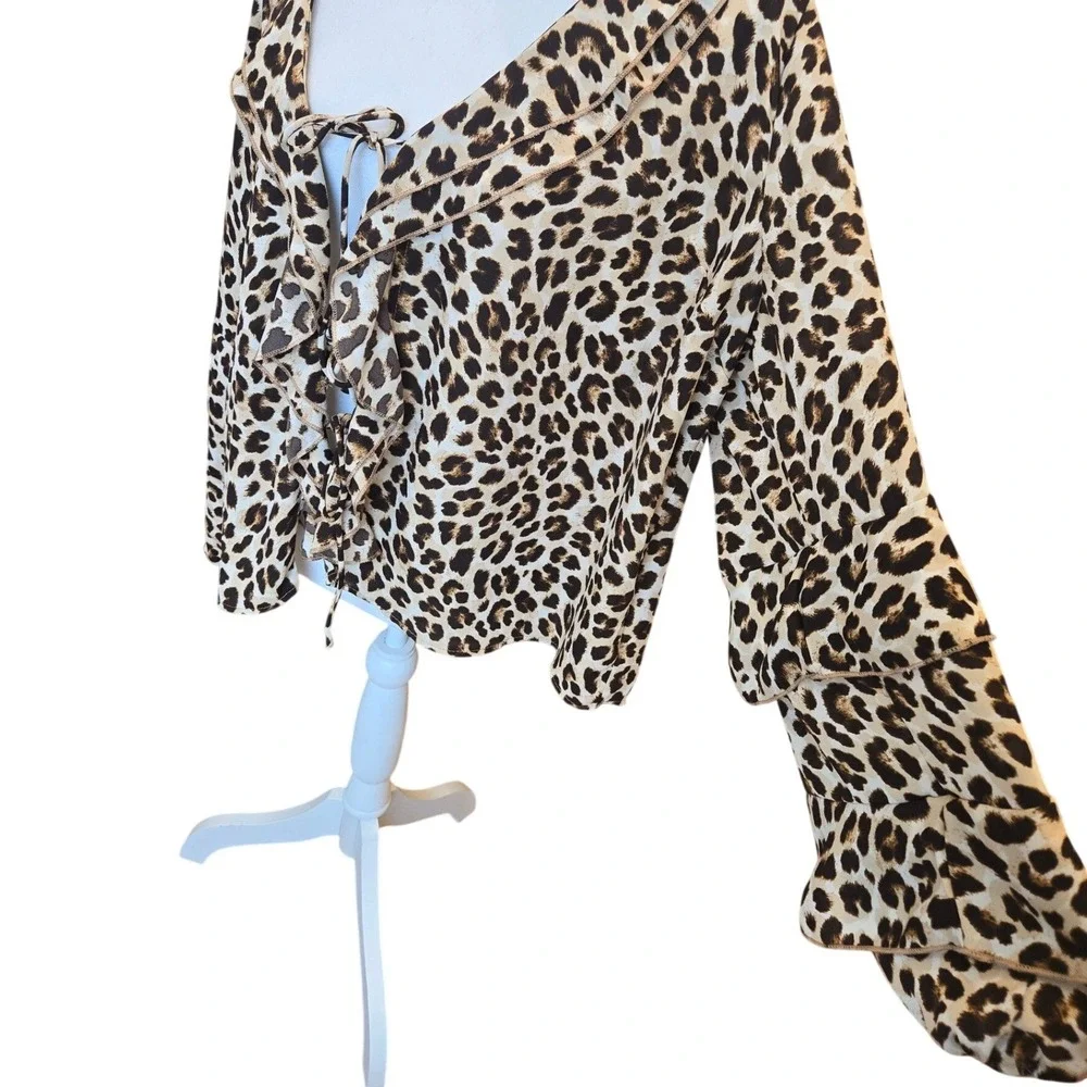 Torrid 00‎ Leopard Print Tie Front Ruffle Top Blouse Long Sleeve Mob Wife Office